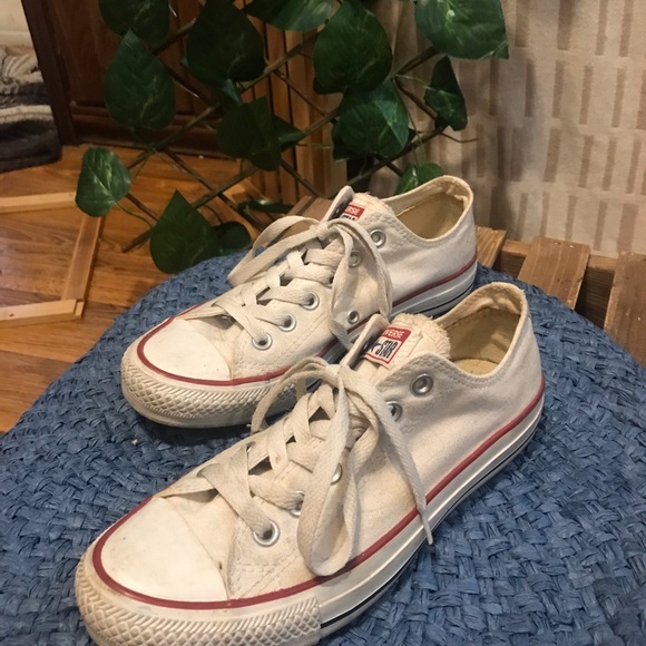 White converse sneakers used ,  in good condition - Picture 3 of 6